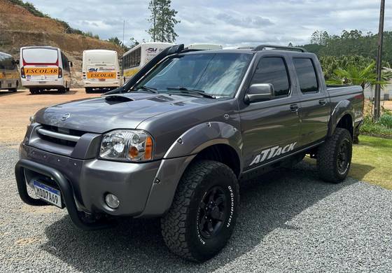 NISSAN FRONTIER 2.8 XE ATTACK 4X4 CD TURBO ELETRONIC DIESEL 4P MANUAL